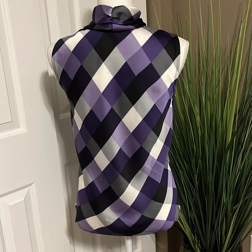 Nine West -Size Small sophisticated Purple checkered sleeveless blouse - Picture 3 of 5